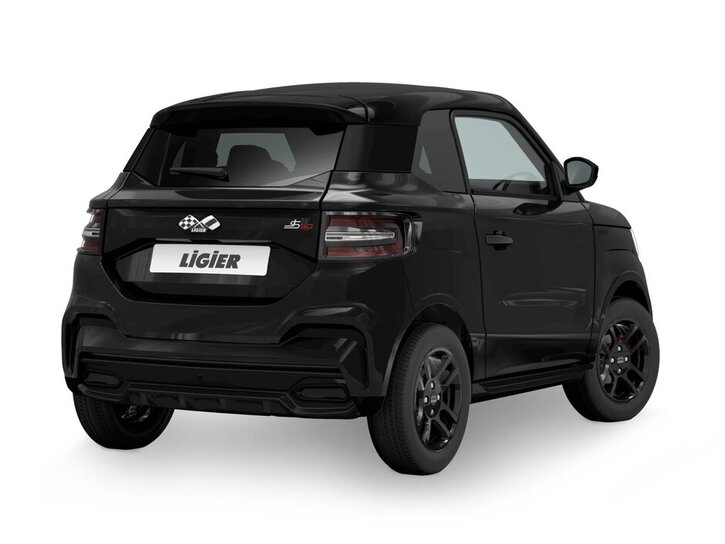YM25 Ligier-JS50-Select Intense-Black Studio-002
